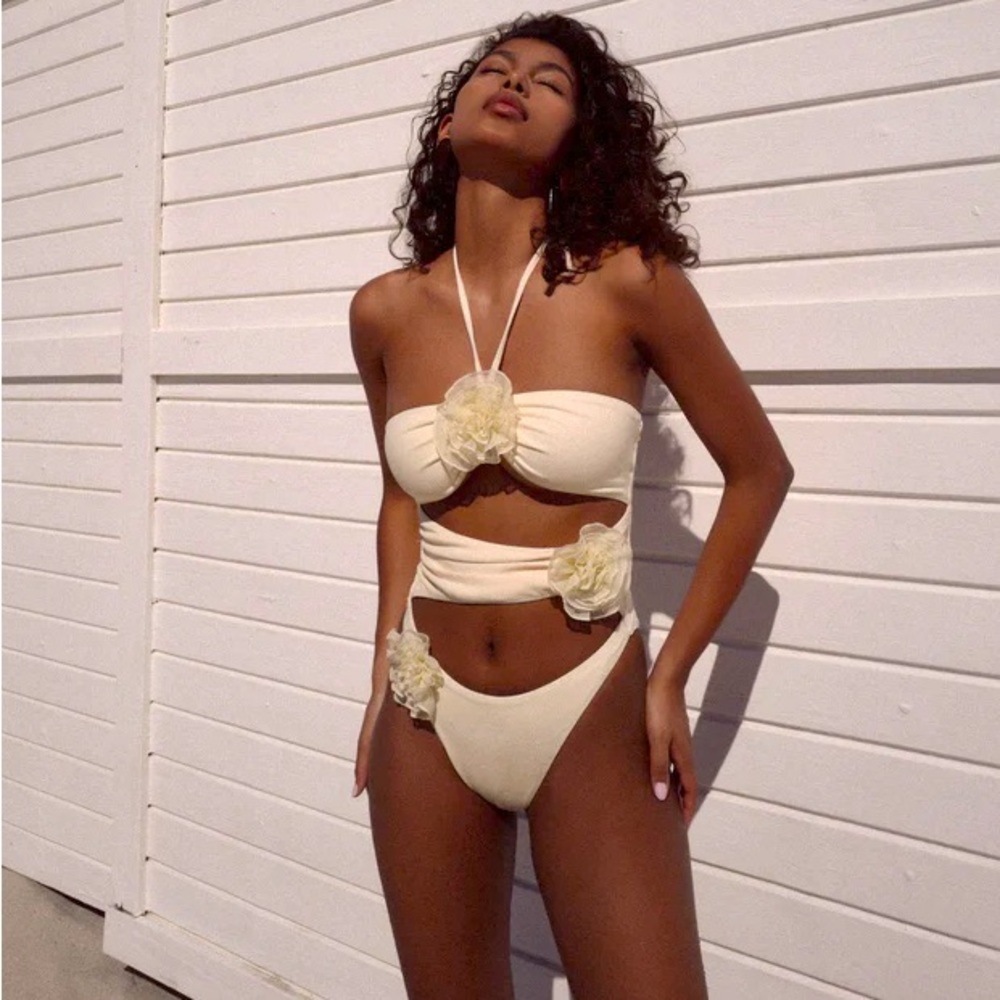 SAME Rose Cut Out One Piece (Faux Suede Cream/Cream)